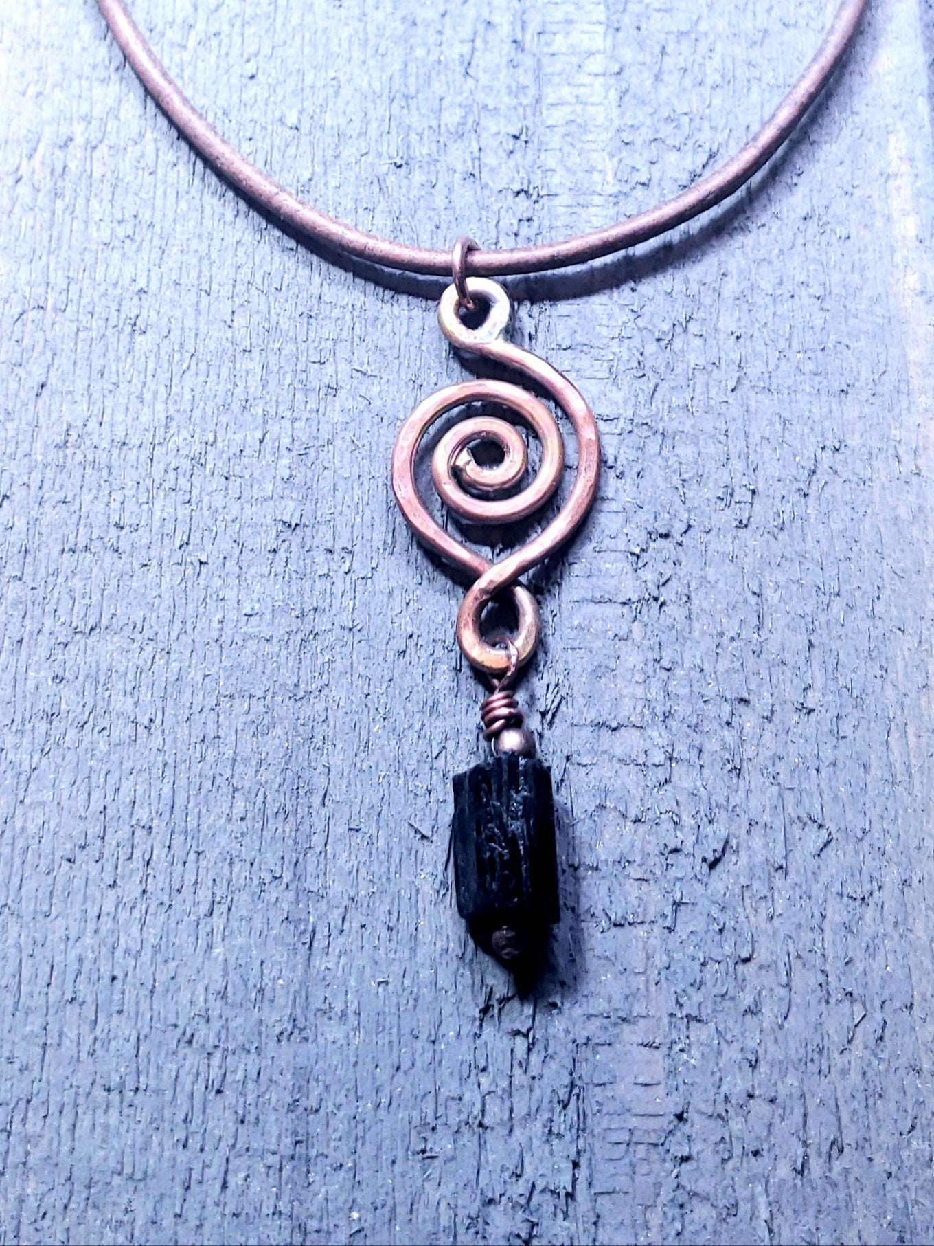 Spiral dangle necklace
