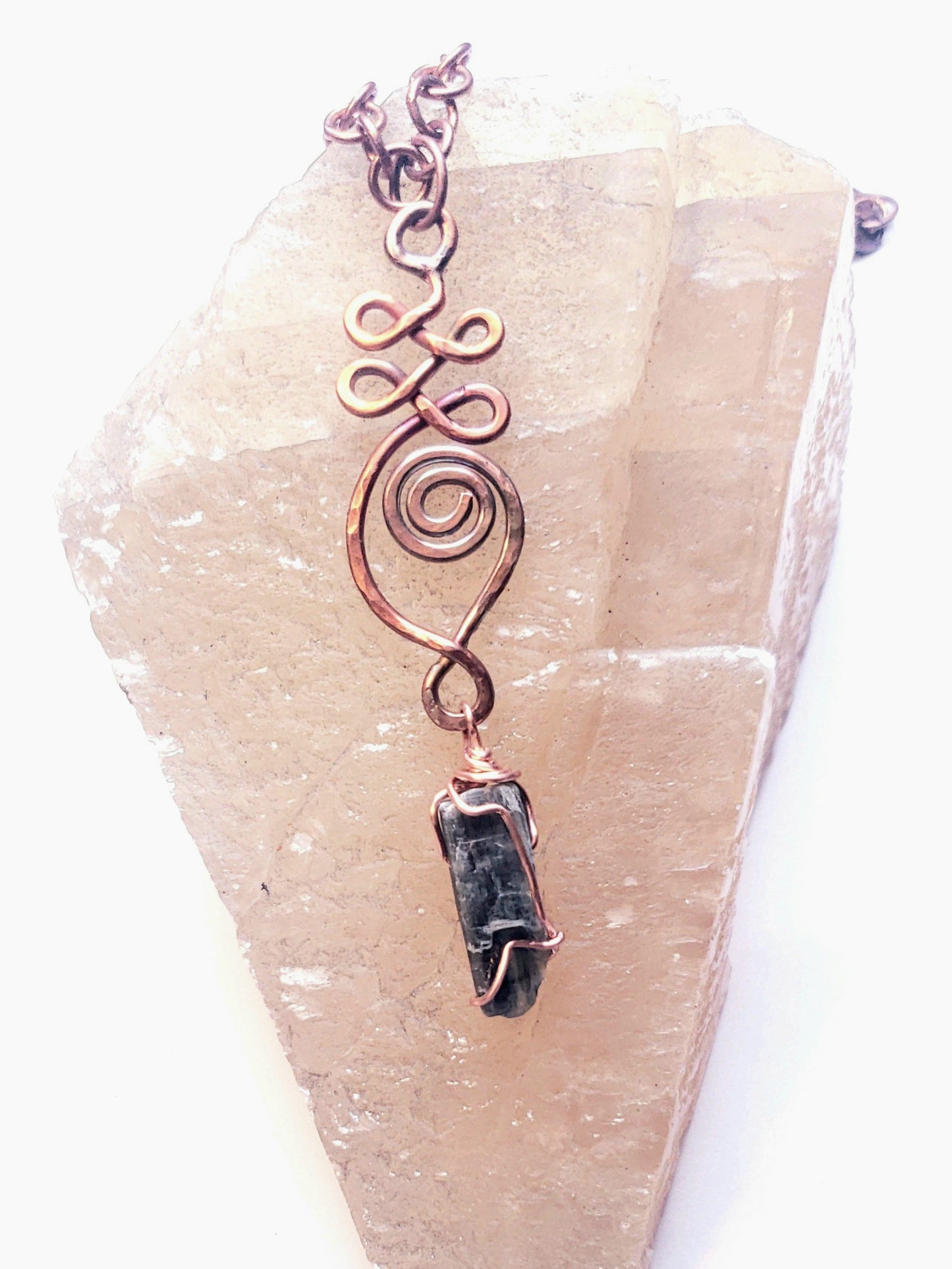 Copper unalome pendant with kyanite